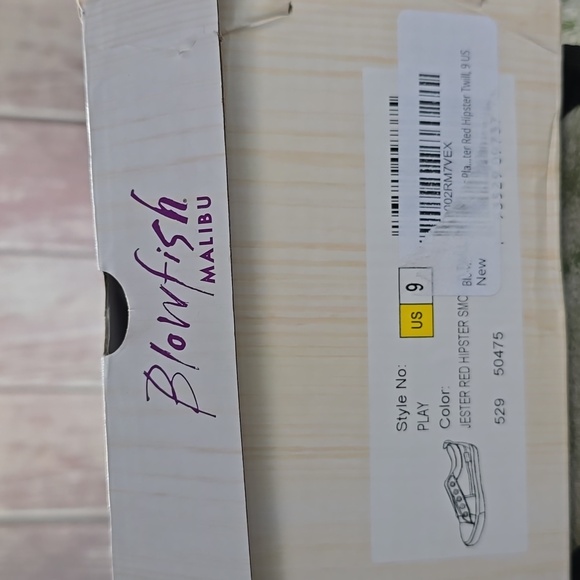 Blowfish Malibu's Play Jester Red Twill Sneaker size 9 - Picture 4 of 4